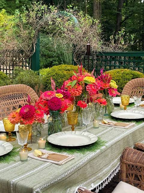Top 10 Must-Have Outdoor Party Essentials For Effortless Hosting