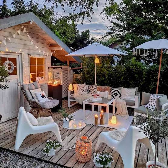 Top 10 Must-Have Outdoor Party Essentials For Effortless Hosting
