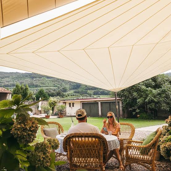 Top 10 Must-Have Outdoor Party Essentials For Effortless Hosting