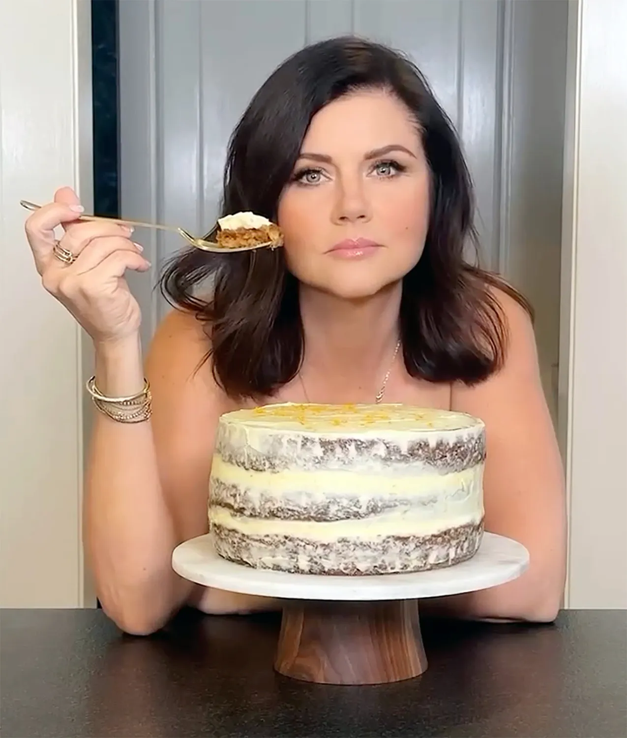 Tiffani Thiessen Celebrates 51st Birthday In Nude While Eating Cake [Video]